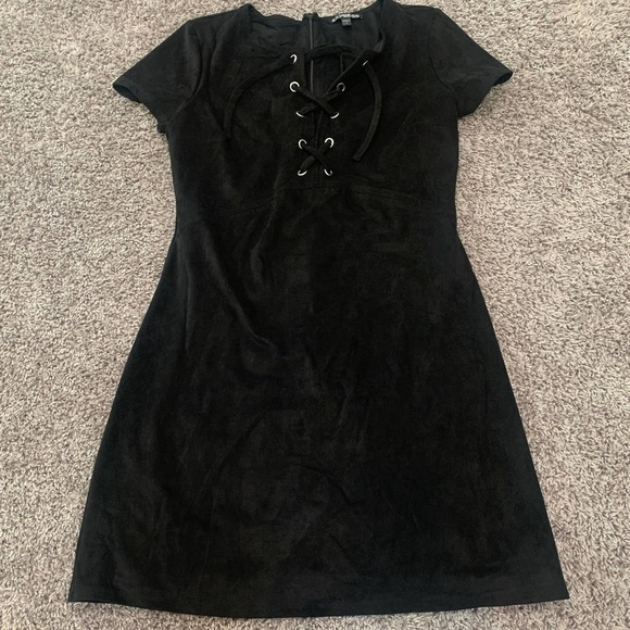 Express size 6 women’s‎ black suede dress with tie up front zip back - Picture 1 of 8